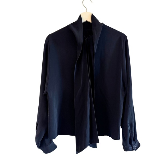 Aritzia Babaton Paul Blouse | Black | Size M - Picture 6 of 9